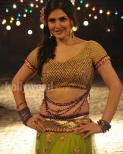 Zarine Khan Naan Rajavaga Pogiren Movie Item Song Pictures