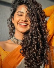 18 Pages Heroine Anupama Parameswaran Sexy Pictures 05