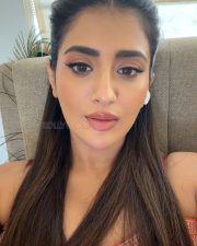 3 Roses Actress Rashi Singh in a Black Sleeveless Outfit Pictures 02