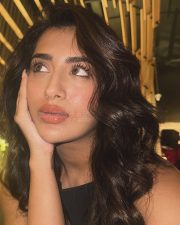 3 Roses Actress Rashi Singh in a Black Sleeveless Outfit Pictures 03