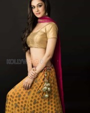Actress Aishwarya Arjun Sexy Stills