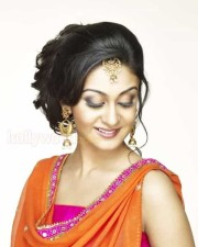 Actress Aishwarya Arjun Stills
