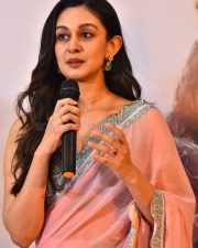 Actress Aishwarya Arjun at Seetha Payanam Movie Thanks Meet Pictures 01