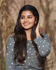 Actress Anupama Parameshwaran On Shooting Spot Photos