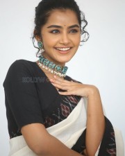 Actress Anupama Parameswaran at 18 Pages Movie Interview Pictures 02
