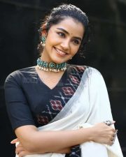 Actress Anupama Parameswaran at 18 Pages Movie Interview Pictures 15 Actress Anupama Parameswaran at 18 Pages Movie Interview Pictures 15