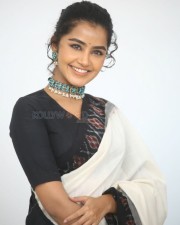 Actress Anupama Parameswaran at 18 Pages Movie Interview Pictures 24