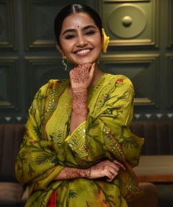 Actress Anupama Parameswaran at The Story Of a Beautiful Girl Movie First Look Launch Photos 02