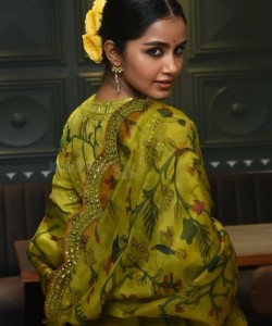 Actress Anupama Parameswaran at The Story Of a Beautiful Girl Movie First Look Launch Photos 08