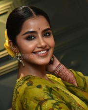 Actress Anupama Parameswaran at The Story Of a Beautiful Girl Movie First Look Launch Photos 10