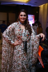 Actress Huma Qureshi at Valimai Movie Pre Release Event Photos 08
