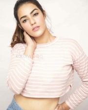 Actress Kavya Thapar Photoshoot Pics