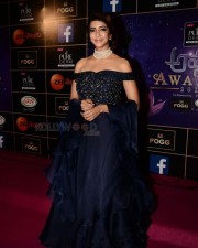Lakshmi Manchu 2 Actress Manchu Lakshmi At Zee Aspara Awards Photos