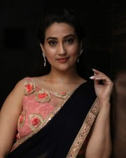 Actress Manjusha At Ninu Veedani Needanu Nene Pre Release Event Pictures