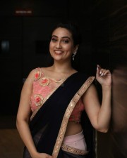 Actress Manjusha At Ninu Veedani Needanu Nene Pre Release Event Pictures