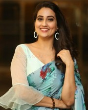 Actress Manjusha At Roshagadu Pre release Event Photos