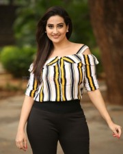Actress Manjusha At Savyasachi Movie Trailer Launch Photos
