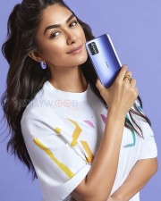 Actress Mrunal Thakur Promoting Nokia Mobile Phones Photos 01 Actress Mrunal Thakur Promoting Nokia Mobile Phones Photos 01