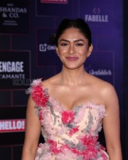 Actress Mrunal Thakur at Hello Hall of Fame Awards South 2023 Pictures 02