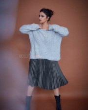 Actress Parineeti Chopra Sexy Photoshoot Pictures 12