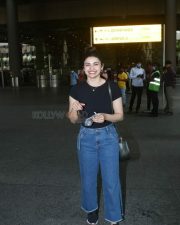 Actress Prachi Desai at Airport Arrival Pictures