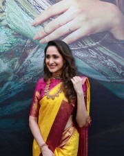 Pragya Jaiswal 39 Actress Pragya Jaiswal Inaugurates Hiya Designer Jewellery Showroom In Tirupati Photos