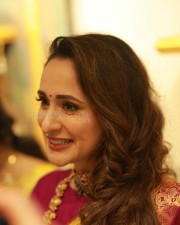 Pragya Jaiswal 24 Actress Pragya Jaiswal Inaugurates Hiya Designer Jewellery Showroom In Tirupati Photos