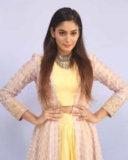Actress Sana Makbul Latest Pictures