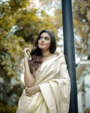 Actress Sana Makbul Photoshoot Pictures 11