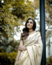 Actress Sana Makbul Photoshoot Pictures 12