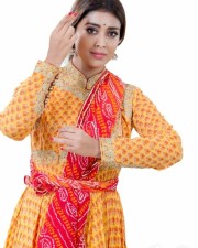 Actress Shriya Saran Dance Poses Photos