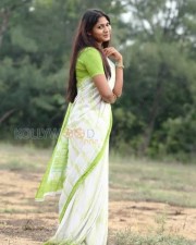 Actress Shruthi Reddy Photoshoot Pictures