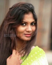 Actress Shruthi Reddy Photoshoot Pictures