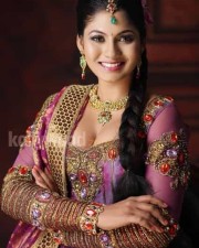 Actress Shruthi Reddy Sexy Photos