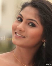 Actress Shruthi Sexy Photos