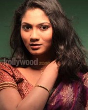 Actress Shruthi Sexy Photos