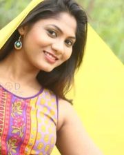 Actress Shruti Reddy New Photoshoot Pictures