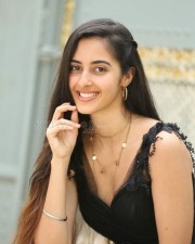 Actress Simrat Kaur Interview Pictures