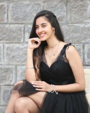Actress Simrat Kaur Interview Pictures 25