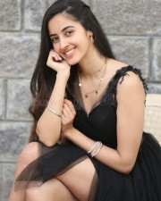 Actress Simrat Kaur Interview Pictures