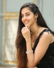 Actress Simrat Kaur Interview Pictures