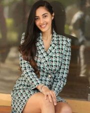 Actress Simrat Kaur Randhawa At Dirty Hari Movie Press Meet Pictures 21
