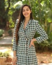 Actress Simrat Kaur Randhawa At Dirty Hari Movie Press Meet Pictures