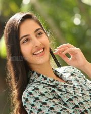 Actress Simrat Kaur Randhawa At Dirty Hari Movie Press Meet Pictures 41