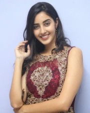 Actress Simrath Kaur Photos