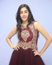 Actress Simrath Kaur Photos