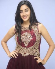 Actress Simrath Kaur Photos