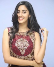 Actress Simrath Kaur Photos
