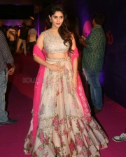 Surbhi 19