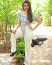 Surbhi 16 Actress Surabhi Latest Photos